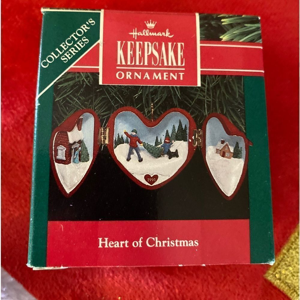 1991 Hallmark Christmas Tree Ornament Keepsake Heart of Christmas 2nd in series